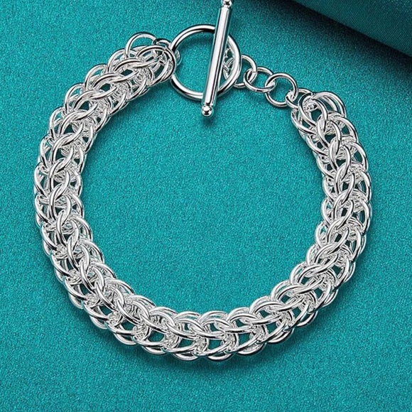 925 Sterling Silver Interlocking Circle Toggle Closure Bracelet - Picture 3 of 5